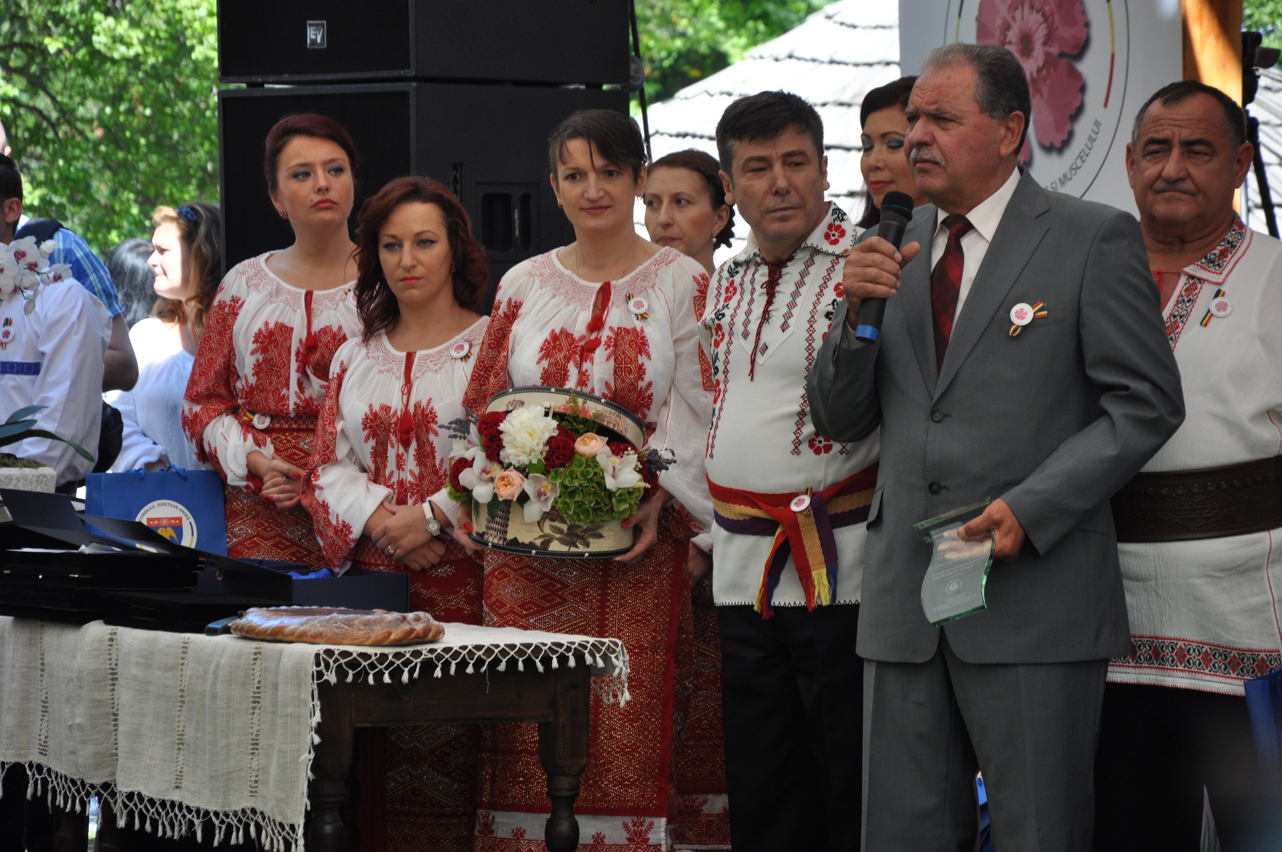 CONSTANTIN NICOLESCU declarat PREŞEDINTELE FONDATOR al ,,Sărbătorilor Argeşului şi Muscelului”
