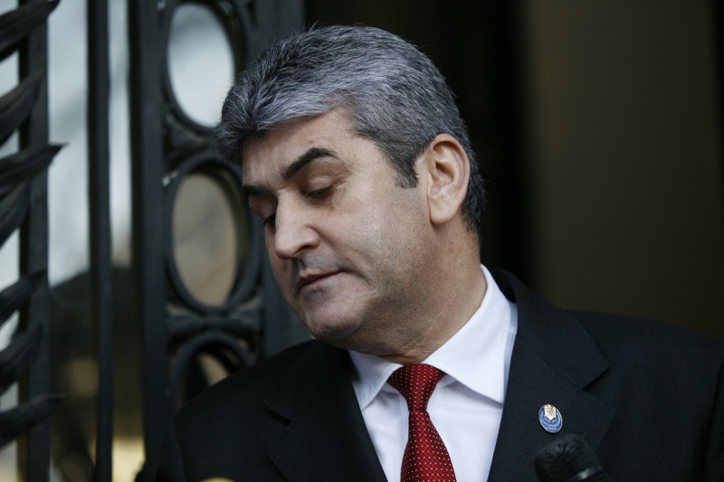 Gabriel Oprea acuzat de abuz în serviciu cu obținere de foloase necuvenite