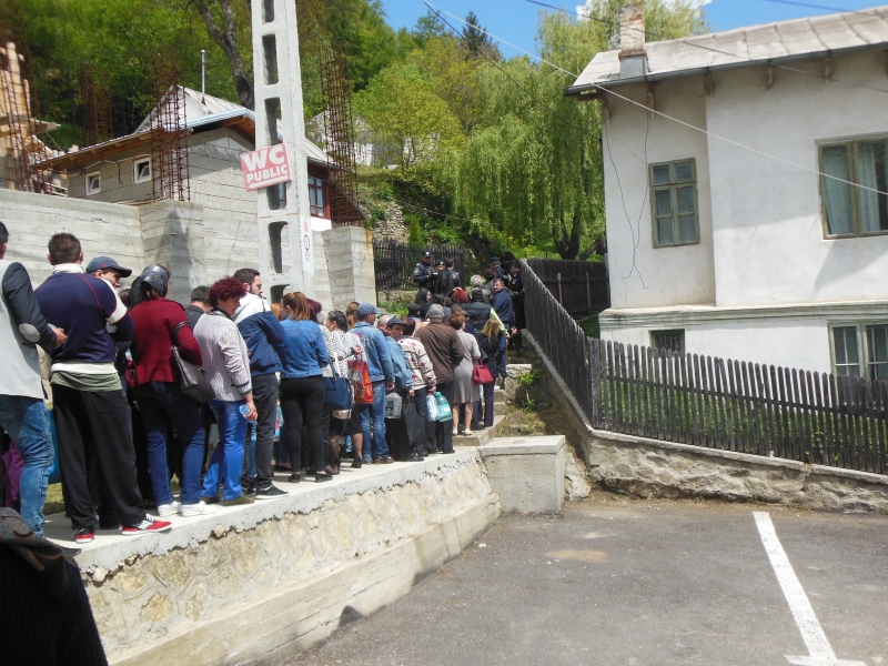 Izvorul Tămăduirii de la Nămăieşti – miracolul din Muscel