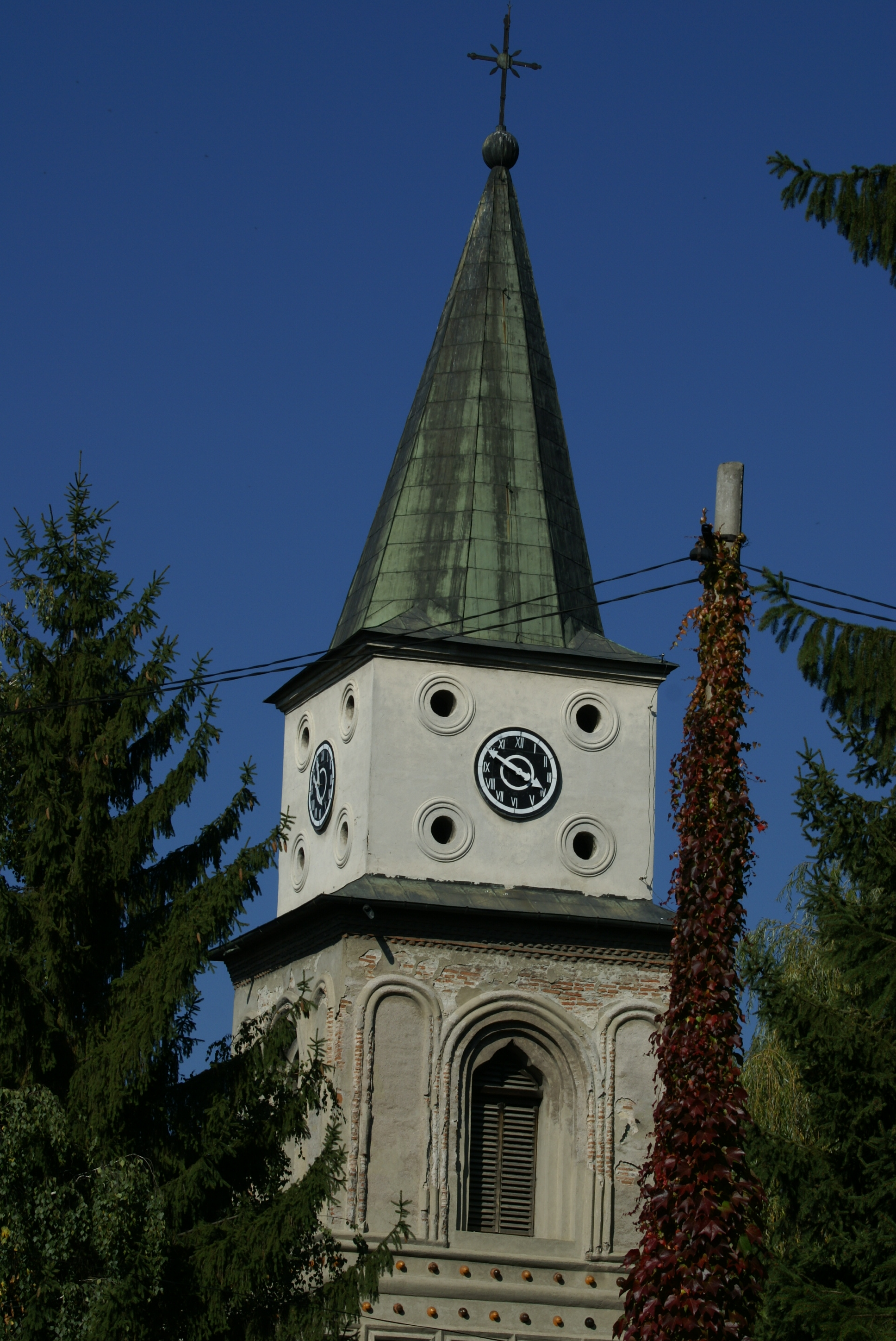 Ansamblul Bărăţiei atestă existenţa unui Cor Gotic