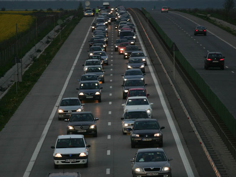 Înmatriculările de autoturisme noi în România au crescut în primele patru luni