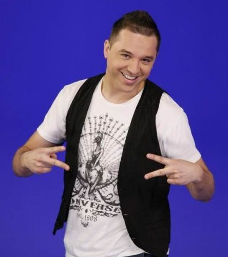 Piticu’ de la fosta trupă Simplu căută tinere talente