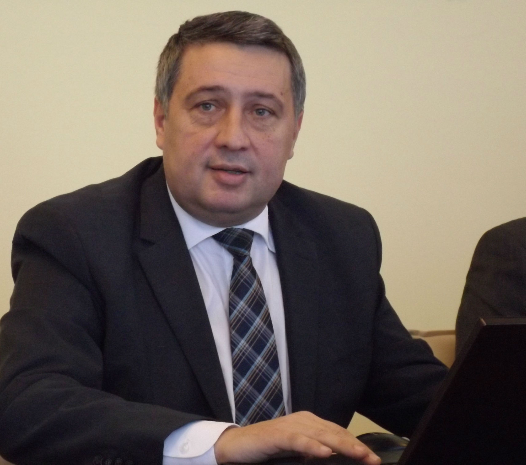 Inspectorii şefi de la ITM Argeş, ajung în timp şi prefecţii judeţului!