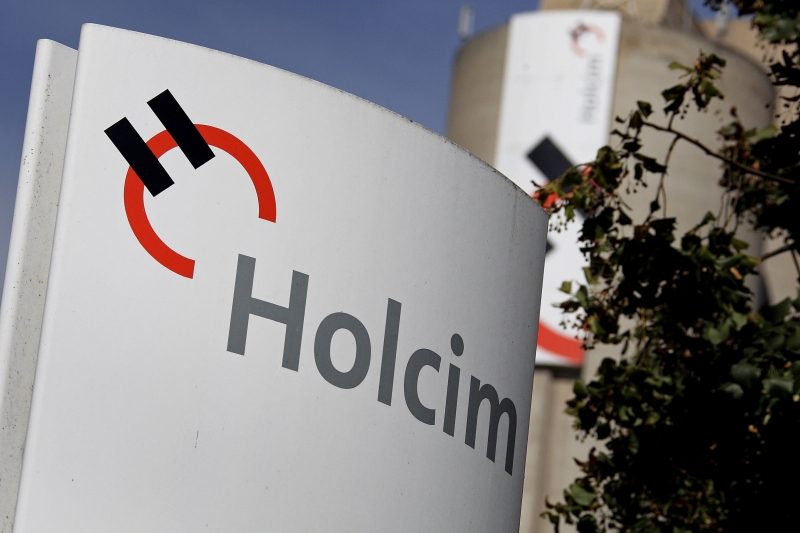 CÂMPULUNG: Holcim caută laborant!