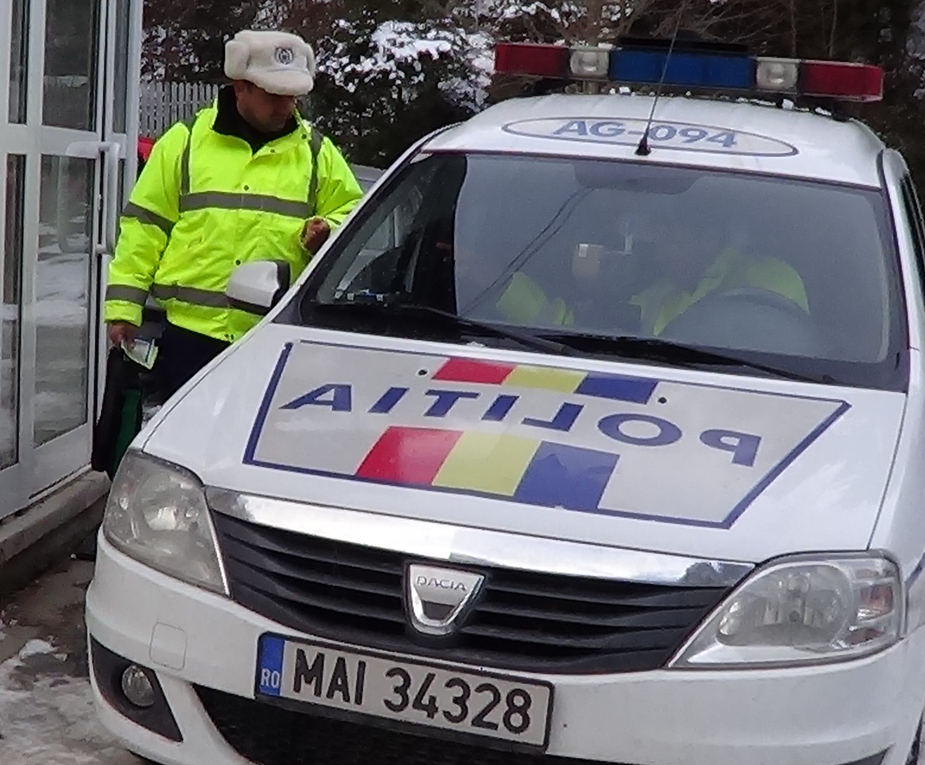 Poliţiştii i-au întocmit dosar penal unui rucărean!