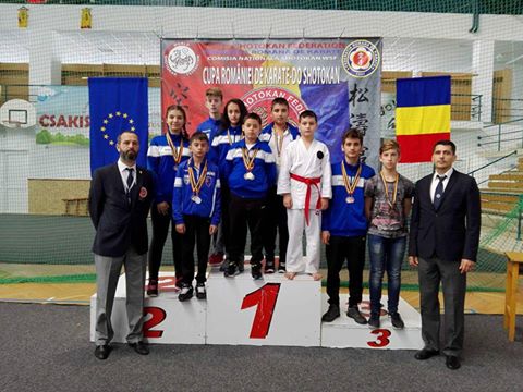 Karatiştii din Mioveni au participat la Cupa României WSF