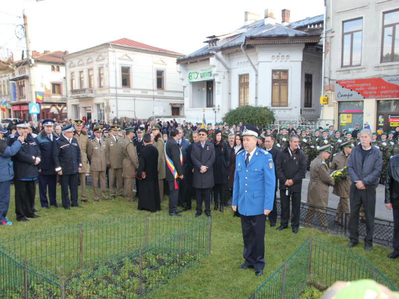 ARGEŞ: 150 de jandarmi au participat la activităţile organizate de 1 Decembrie!