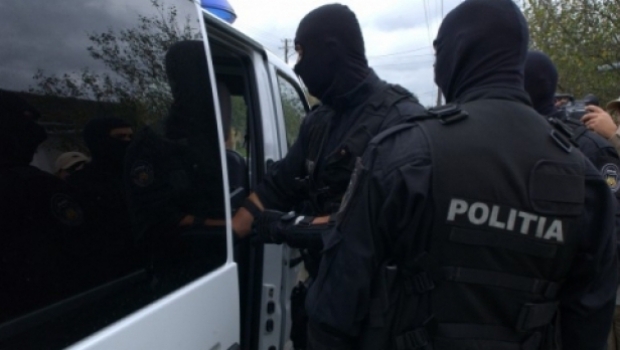 Un poliţist a ajuns în atenţia D.G.A. pentru comiterea mai multor fapte!