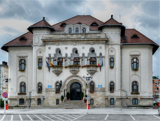 Consilierii locali din Câmpulung, vinovaţi pentru că nu au accepat nicio investiţie la reţeaua de apă!