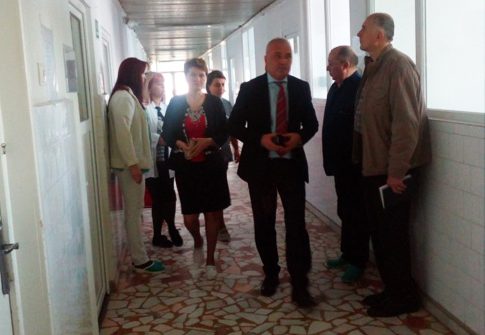 Dan Manu a fost în vizită la Spitalul de Pediatrie şi la centrul de Diagnostic si Tratament