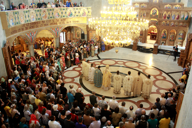 Iată programul bisericilor din Mioveni în Săptămâna Patimilor!