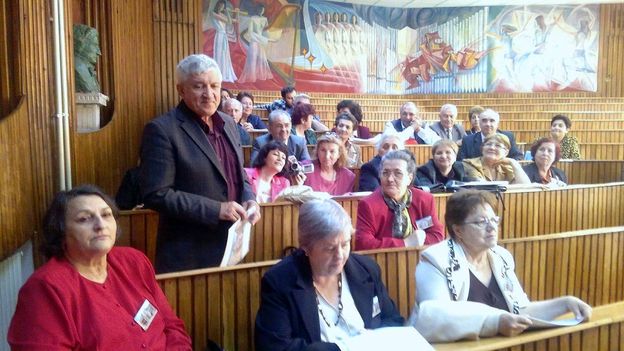 Mircea Diaconu, a revenit după 50 ani, în banca liceului din Câmpulung!