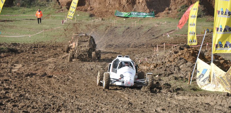 Arena gladiatorilor se deschide la Cupa Câmpulung Muscel la Rally Cross