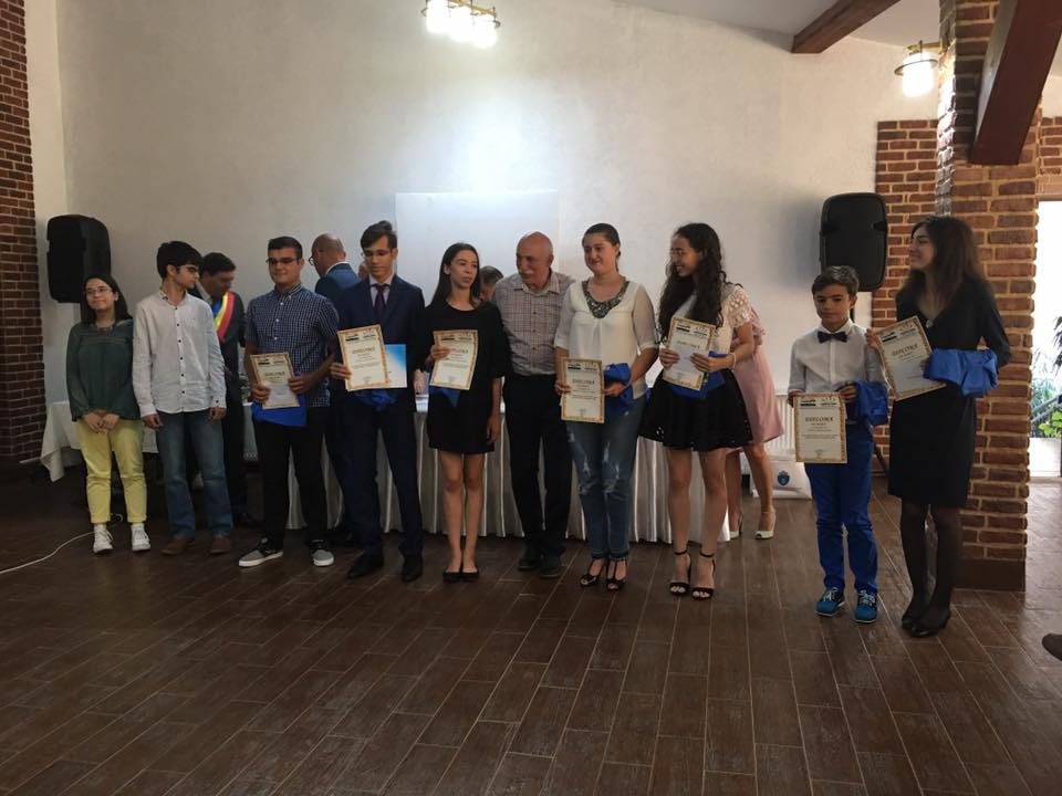 Ei sunt cei mai buni elevi ai Colegiului Naţional „Dinicu Golescu”