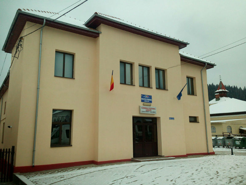 Căminul Cultural din Lereşti reabilitat după norme europene cu bani de la bugetul local