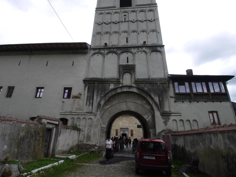 Mănăstirea Negru Vodă, transformată în şantier!