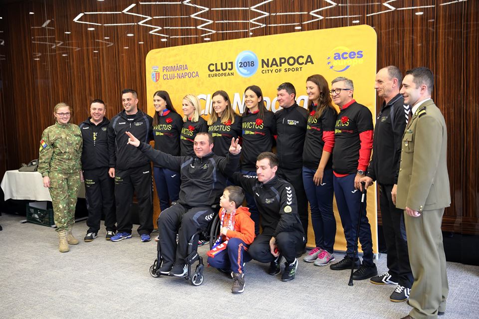 Sportivele din echipa de Fed Cup au primit tricoul Invictus România