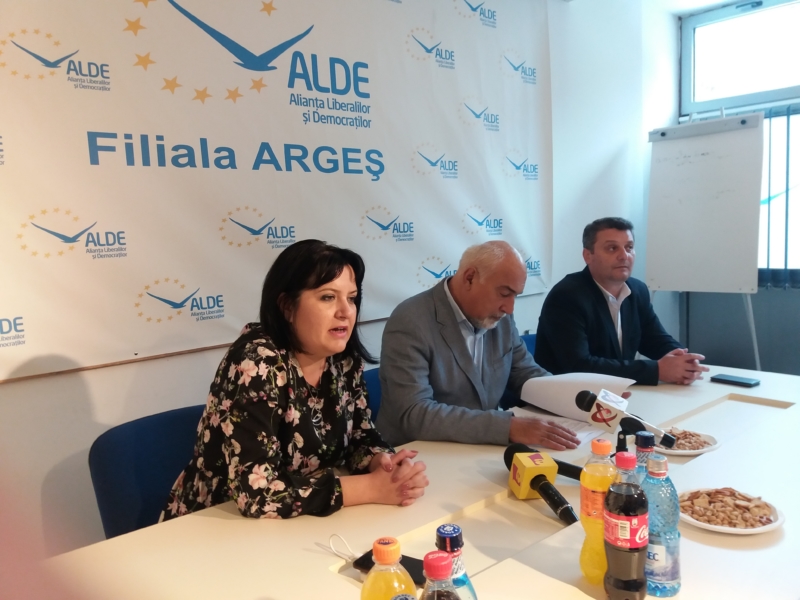 Simona Brătulescu, mâna de fier a ALDE Argeş!
