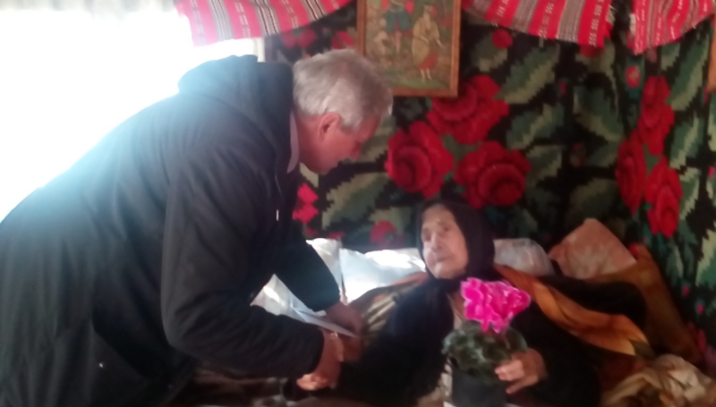 La 104 ani, aştepta moartea nu pe primar cu tort! Cea mai bătrână din Muscel…