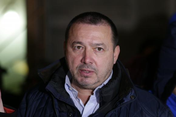 Cătălin Rădulescu la un pas să îşi piardă mandatul de parlamentar?