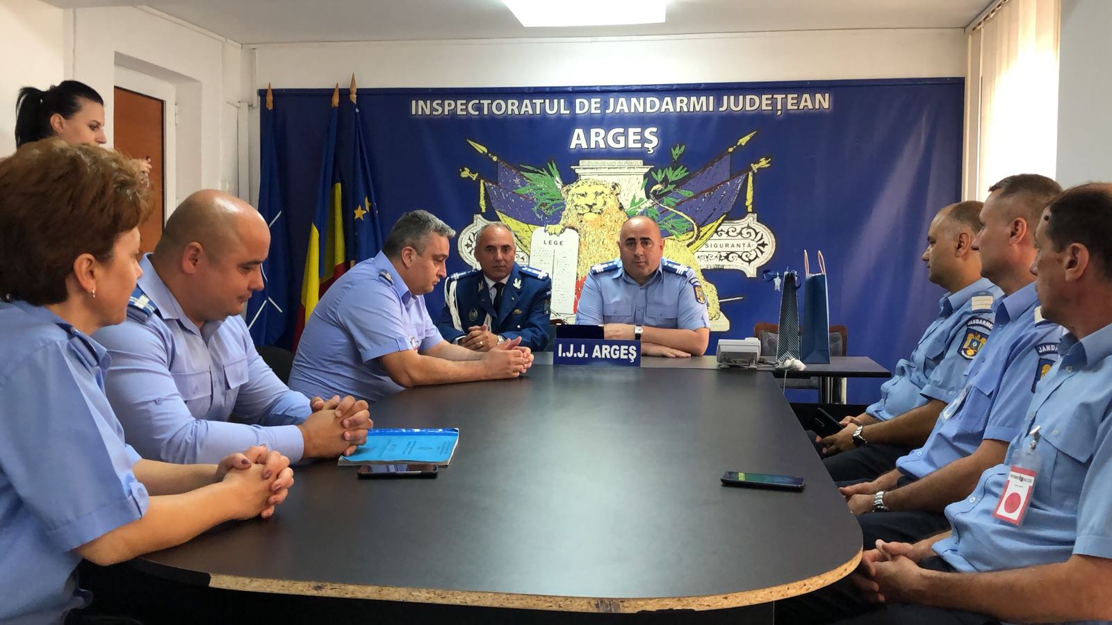 VIDEO: Momente emoţionante la Inspectoratul de Jandarmi Judeţean Argeş