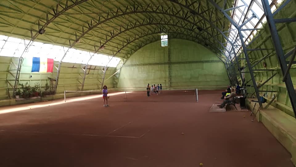 A început Turneul de tenis de câmp „Cupa Muscelul”