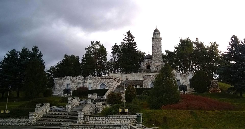 Cluburile Lions din toată ţara se vor întâlni la Mausoleul Eroilor de la Mateiaş