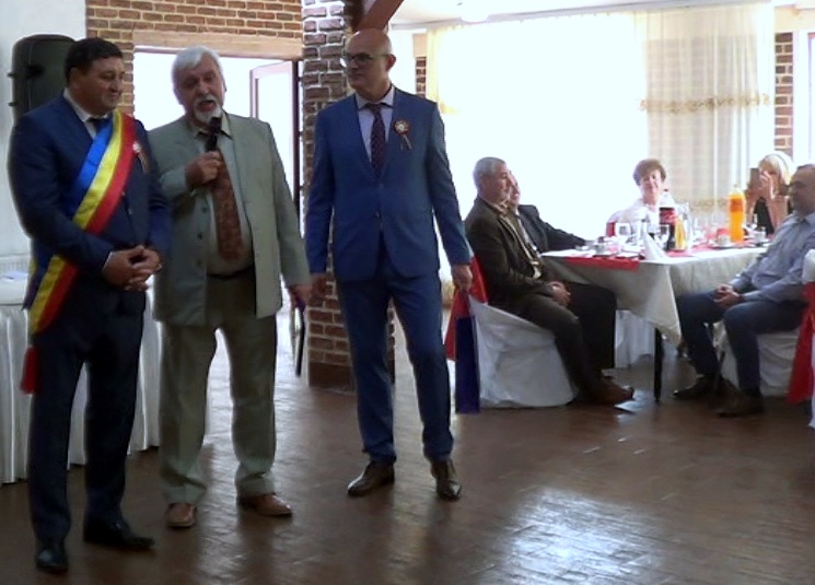 Chiar dacă s-a pensionat, secretarul Ghinea nu a părăsit primăria Câmpulung!