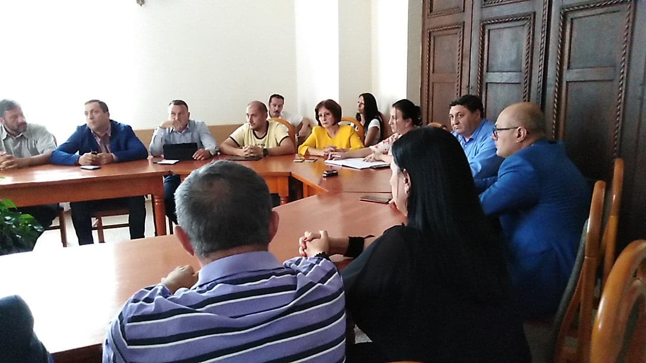 Cifrele năucitoare ale noului bloc, au constituit cel mai înflăcărat motiv de dispută! VIDEO