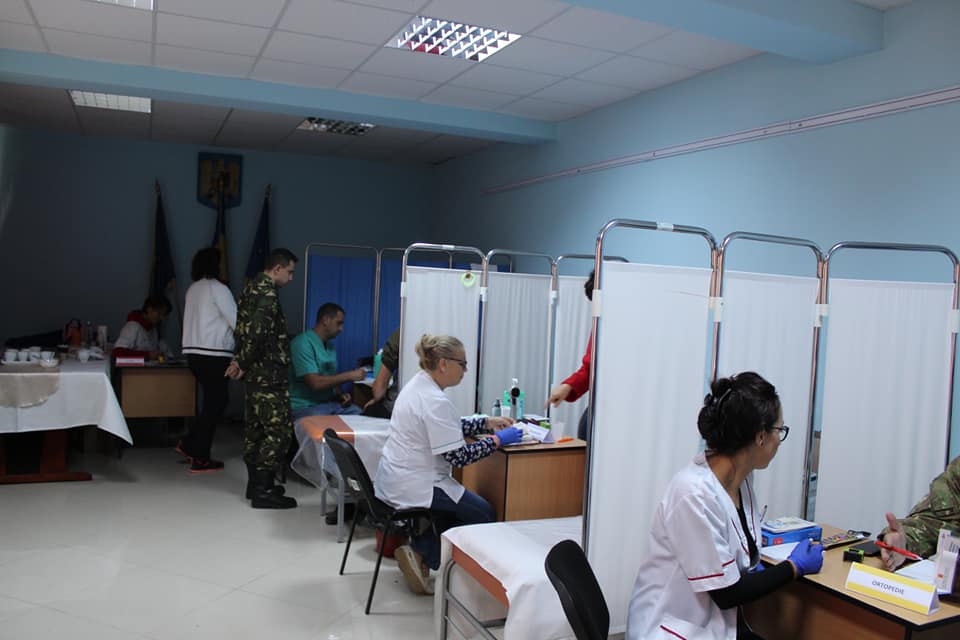 Campanie umanitară cu medici militari în localitatea ALBEȘTII de ARGEȘ