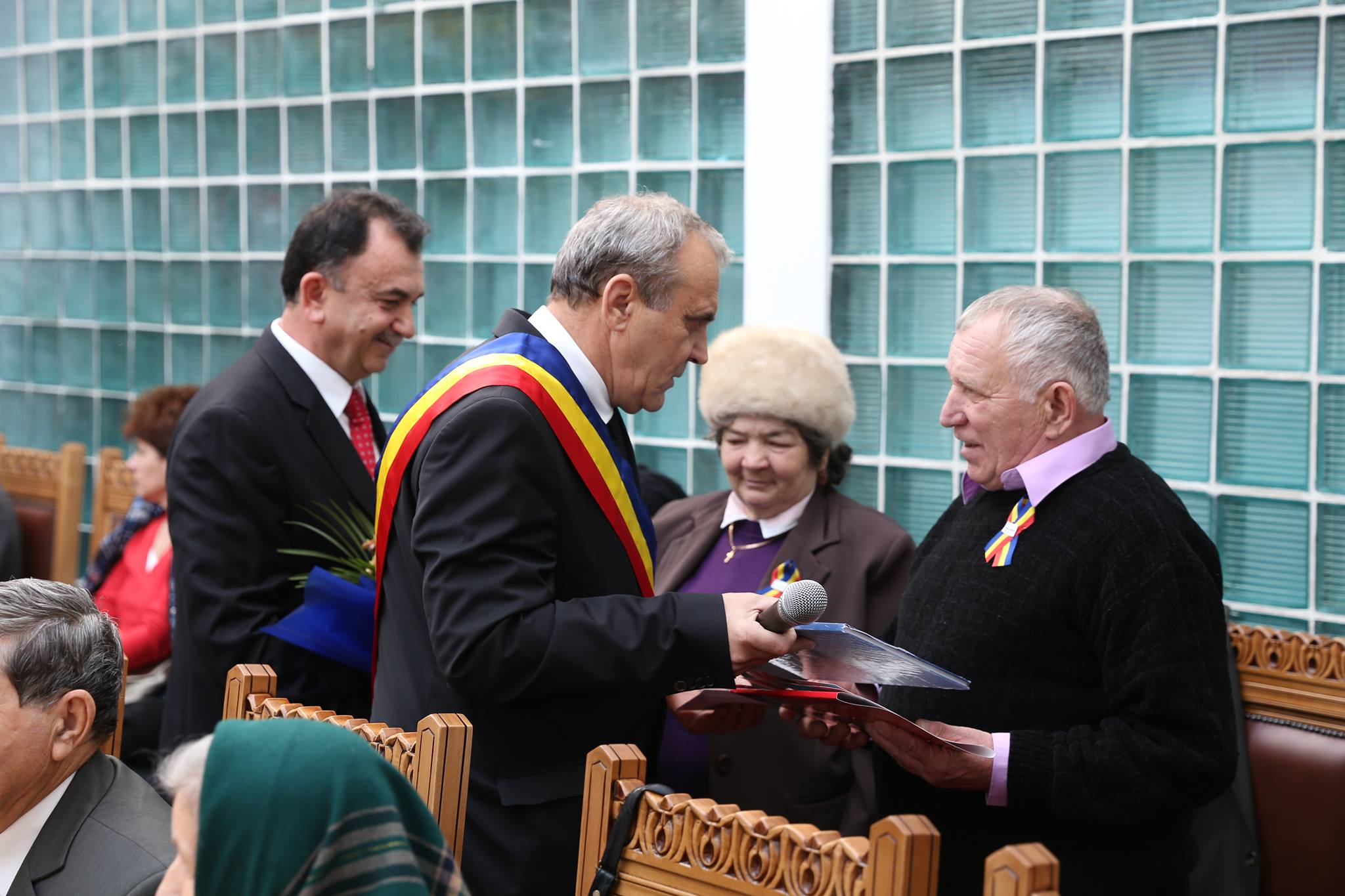 CUPLURILE „DE AUR” ALE MIOVENIULUI VOR FI PREMIATE