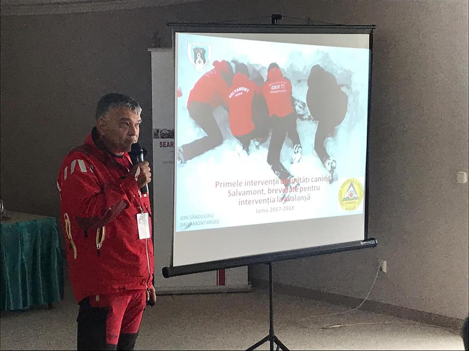 Unitățile canine pentru intervenție la avalanșă, trebuie să își sporească efectivele!