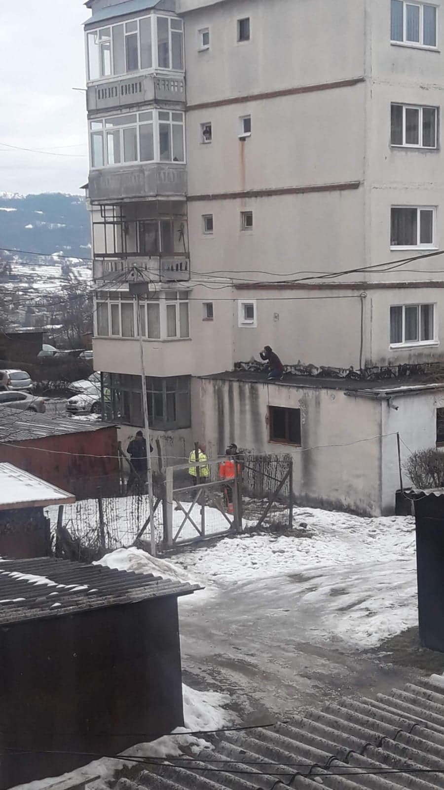 După ce și-a făcut apariția complet dezbrăcat și-a petrecut sărbătorile la Vedea!
