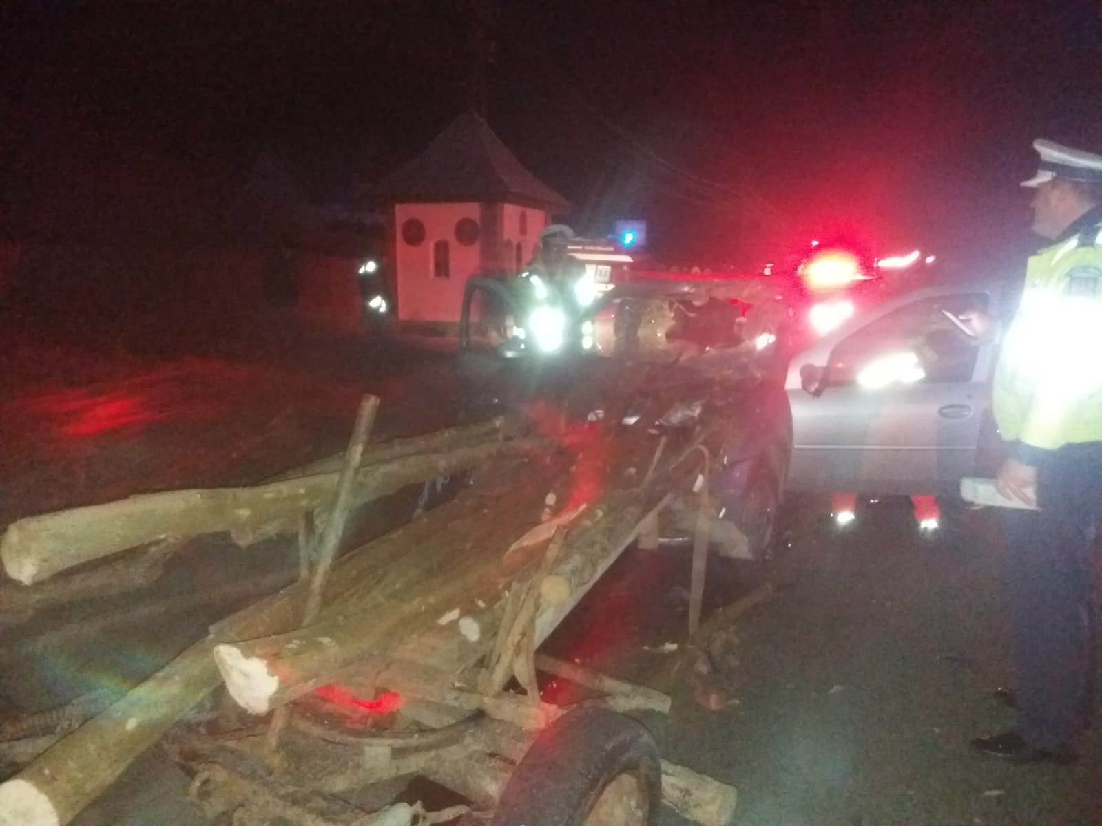 Încarcerat, după ce a intrat într-o căruţă nesemnalizată!