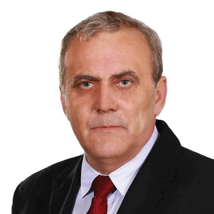 Haideți să îi ajutăm cu multe voturi!