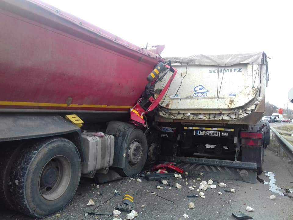 ULTIMĂ ORĂ! Trafic blocat pe DN 73!