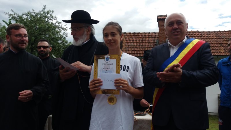 VIDEO: Peste 200 de copii s-au întrecut în competiţia organizată de Episcopia Argeşului şi Muscelului!