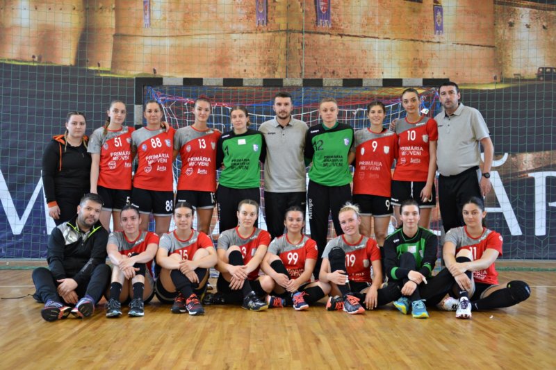 HANDBALISTELE DIN MIOVENI VOR JUCA CU CELE DE LA RAPID
