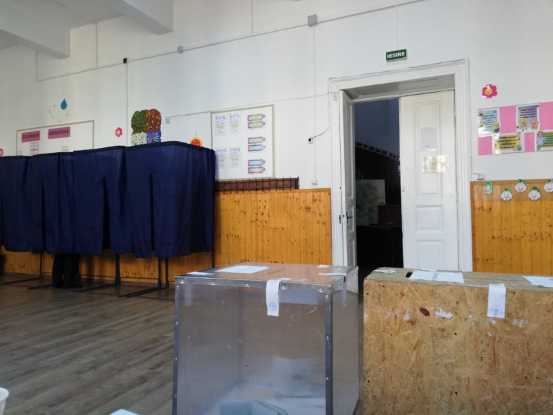 26 de secții de votare la Câmpulung! Iată cum s-a votat și prezența!