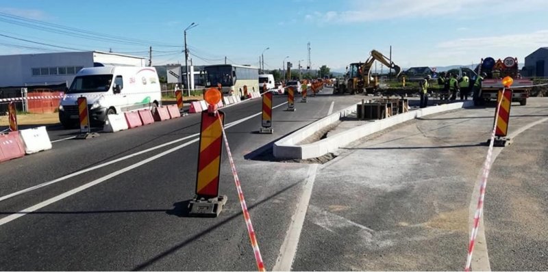 Lucrările la acest sens giratoriu se vor termina pe 15 iulie!