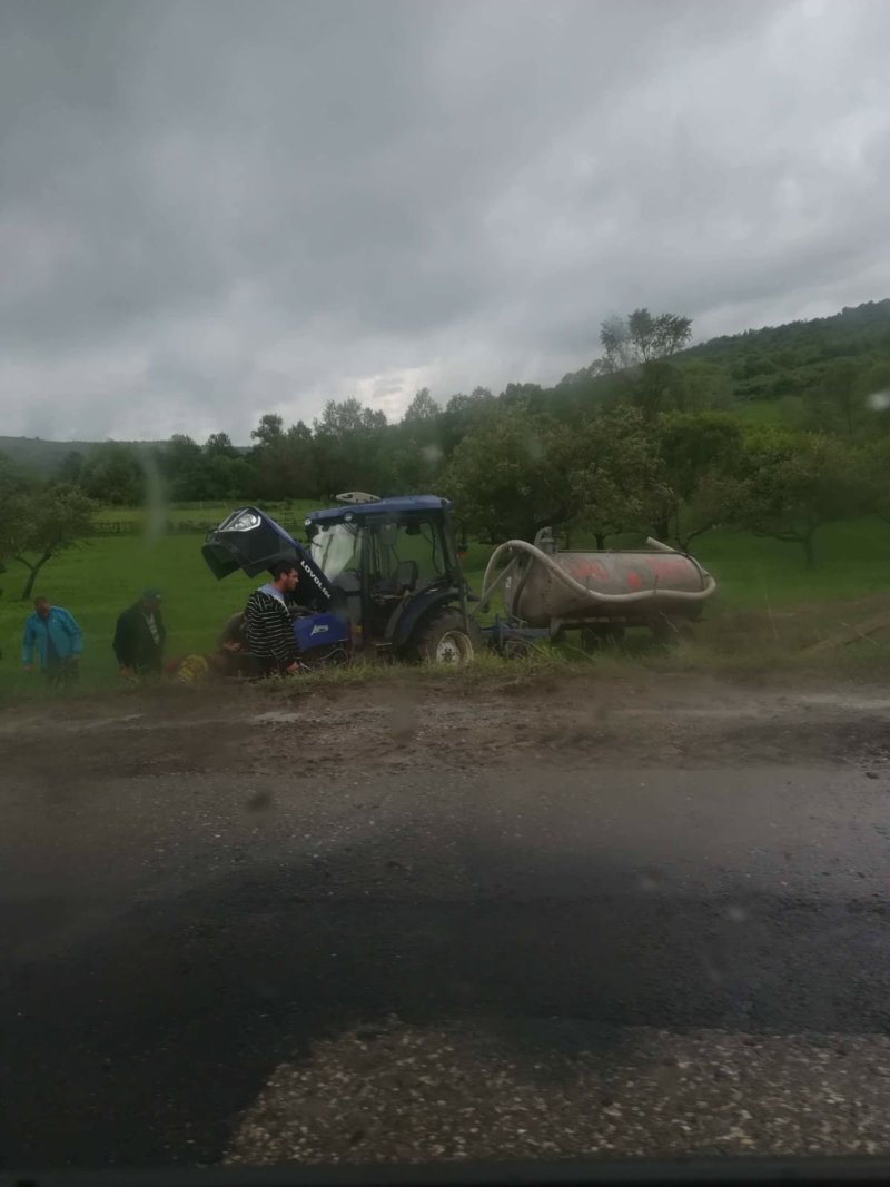 Tractorul l-a băgat în spital…