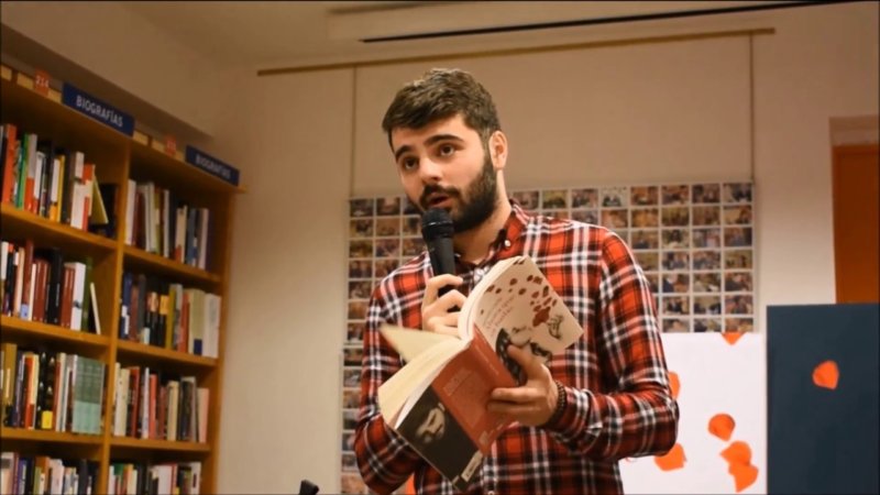 Poetul din Lerești, cu cele mai multe cărți vândute în Spania