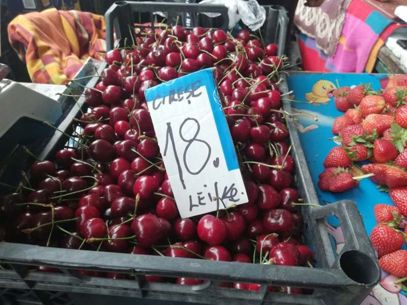 Prețul cireșelor a explodat cu ocazia Moșilor de Vară!