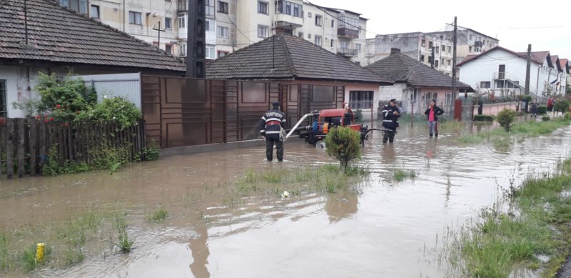 Patru case inundate la Stâlpeni!