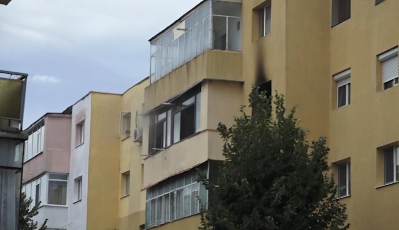 De la un fier de călcat, un apartament a fost distrus de foc…