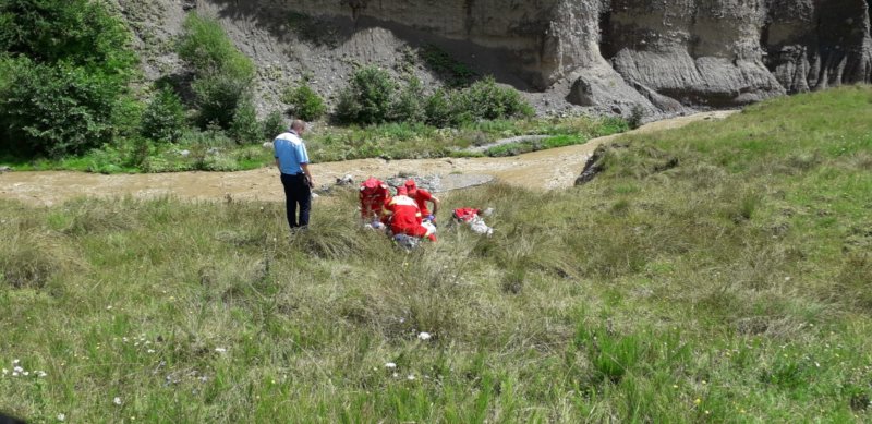 VIDEO: Văcarul din Godeni a fost luat de apă!