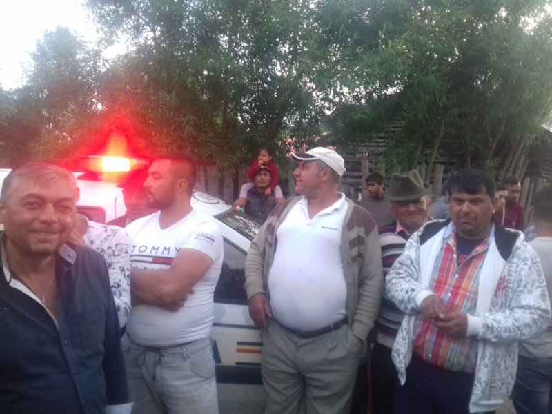 Ţiganii din Nămăieşti s-au tăiat cu drijbele…