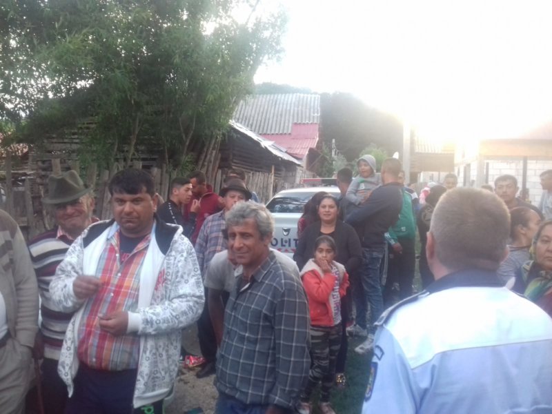 Cei doi scandalagii din Nămăieşti, arest la domiciliu!