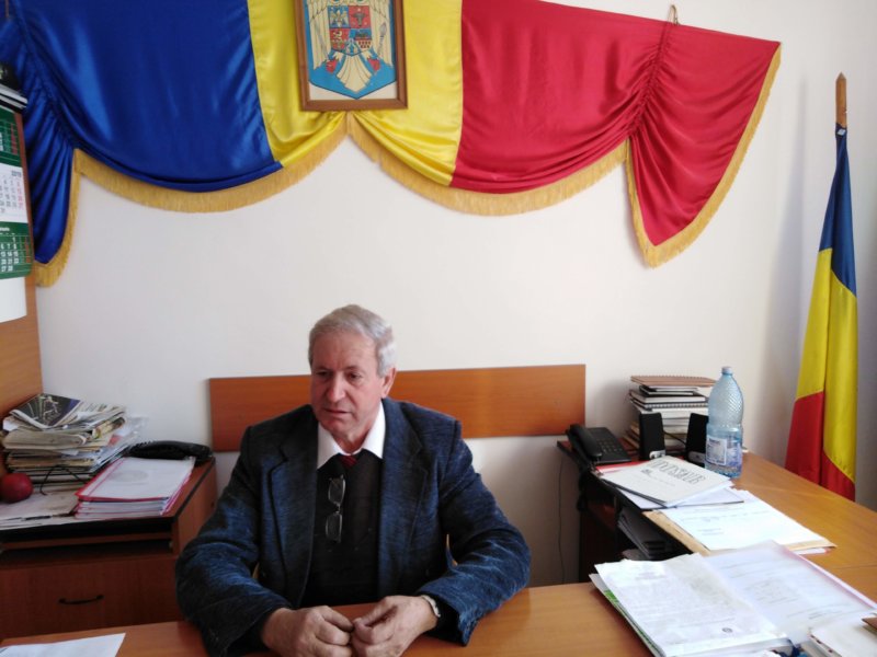 11.900 lei îl costă pe primarul Ion Banzea asistenţa oferită de firma câştigătoare pentru DC 41 C Pârșeni
