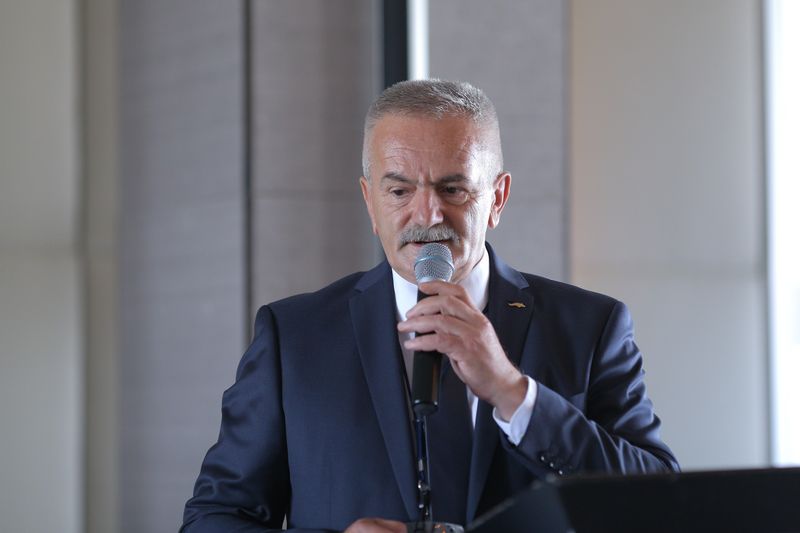 Încep școlile cu Valeca din Argeș, ministru!